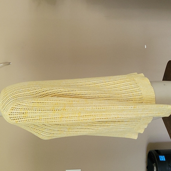 Talbots yellow sweater - Picture 3 of 6